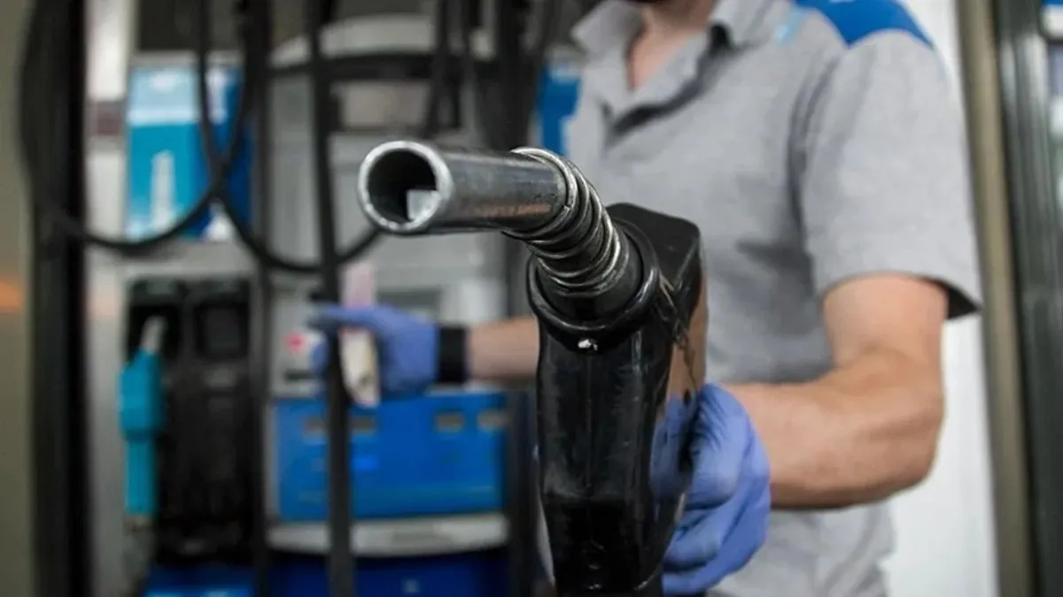 el-gobierno-postergo-la-suba-impuestos-morigerar-el-aumento-los-combustibles