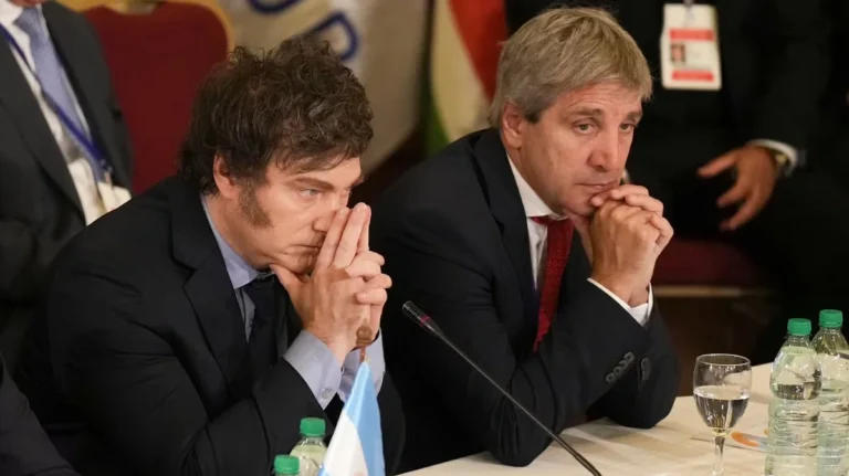 milei-caputo-serios