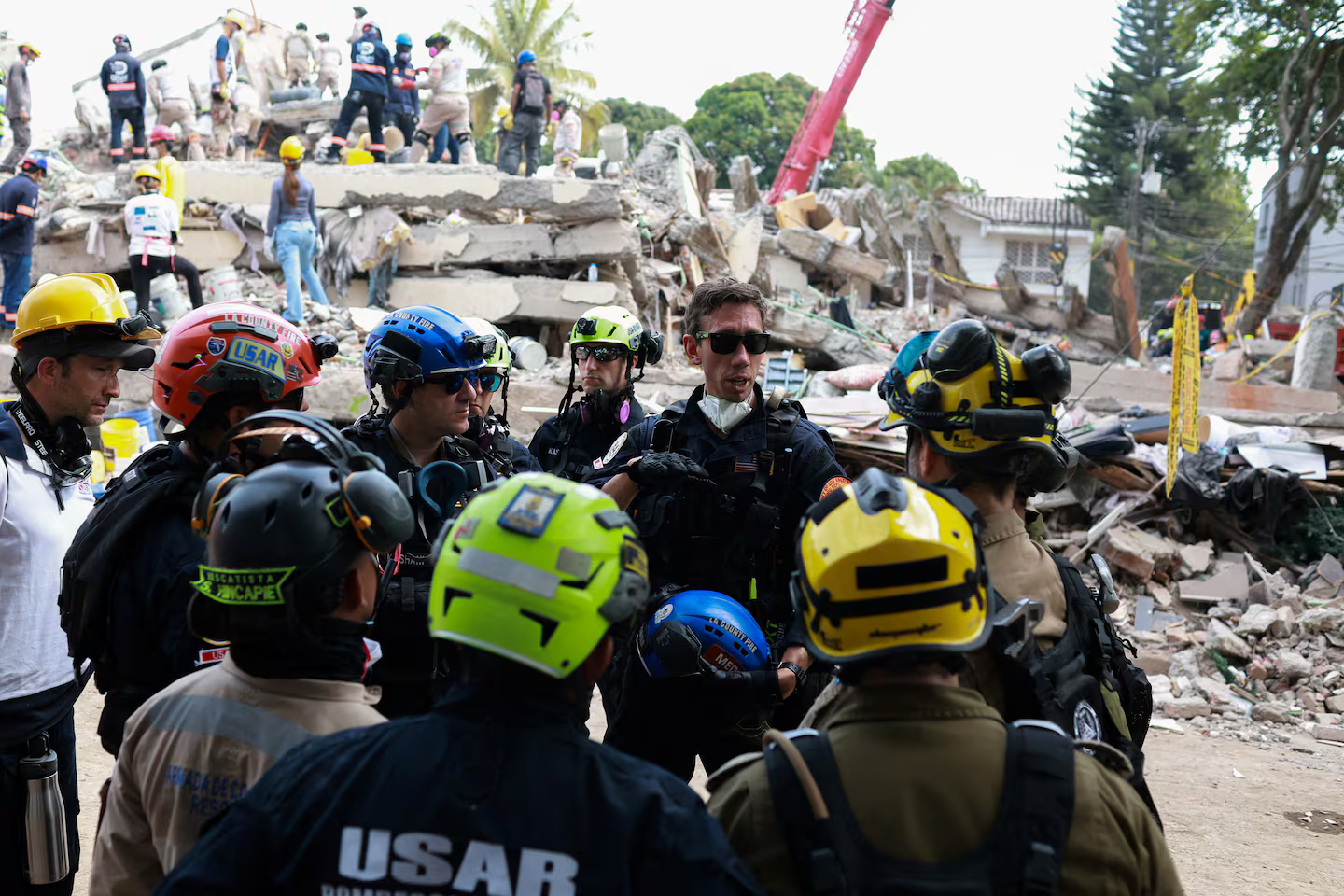siguen-las-tareas-de-rescate-por-el-terremoto-que-sacudio-al-pais-el-10-de-agosto-foto-reutersraquel-cunha-JBKIY6UBZIA5JBZHS5EKMHO5NQ
